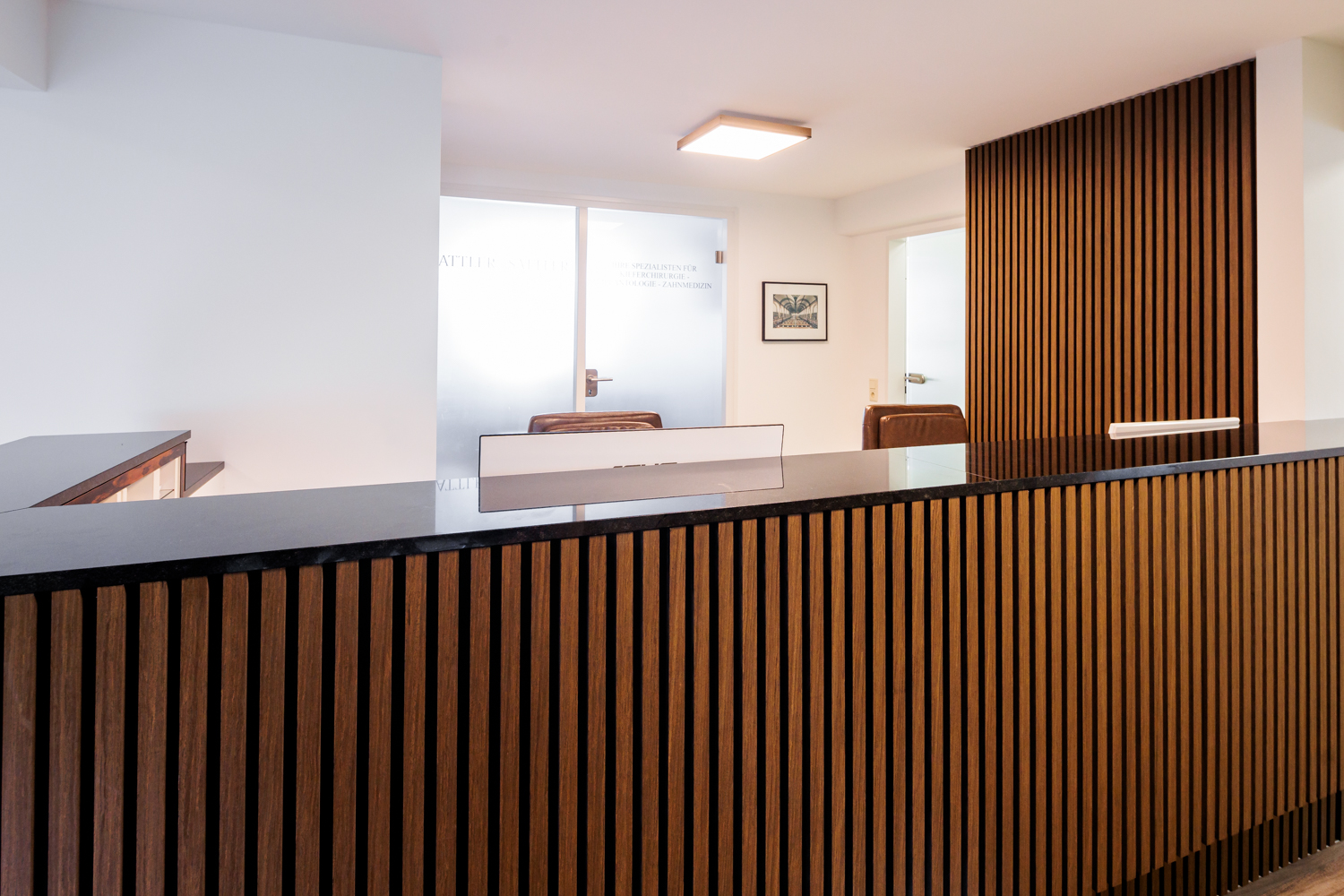 Praxisansicht Rezeption | Fachzahnarzt für Oralchirurgie in Marl