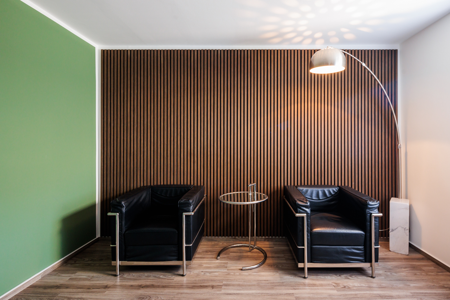 Praxisansicht Wartezimmer | Fachzahnarzt für Oralchirurgie in Marl